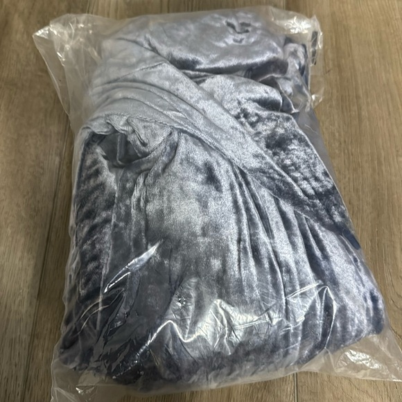 NWT! By Anthropologie Blue Crushed Velvet Wide-Leg Pull-On Pants - Large ☁️ - Picture 6 of 6